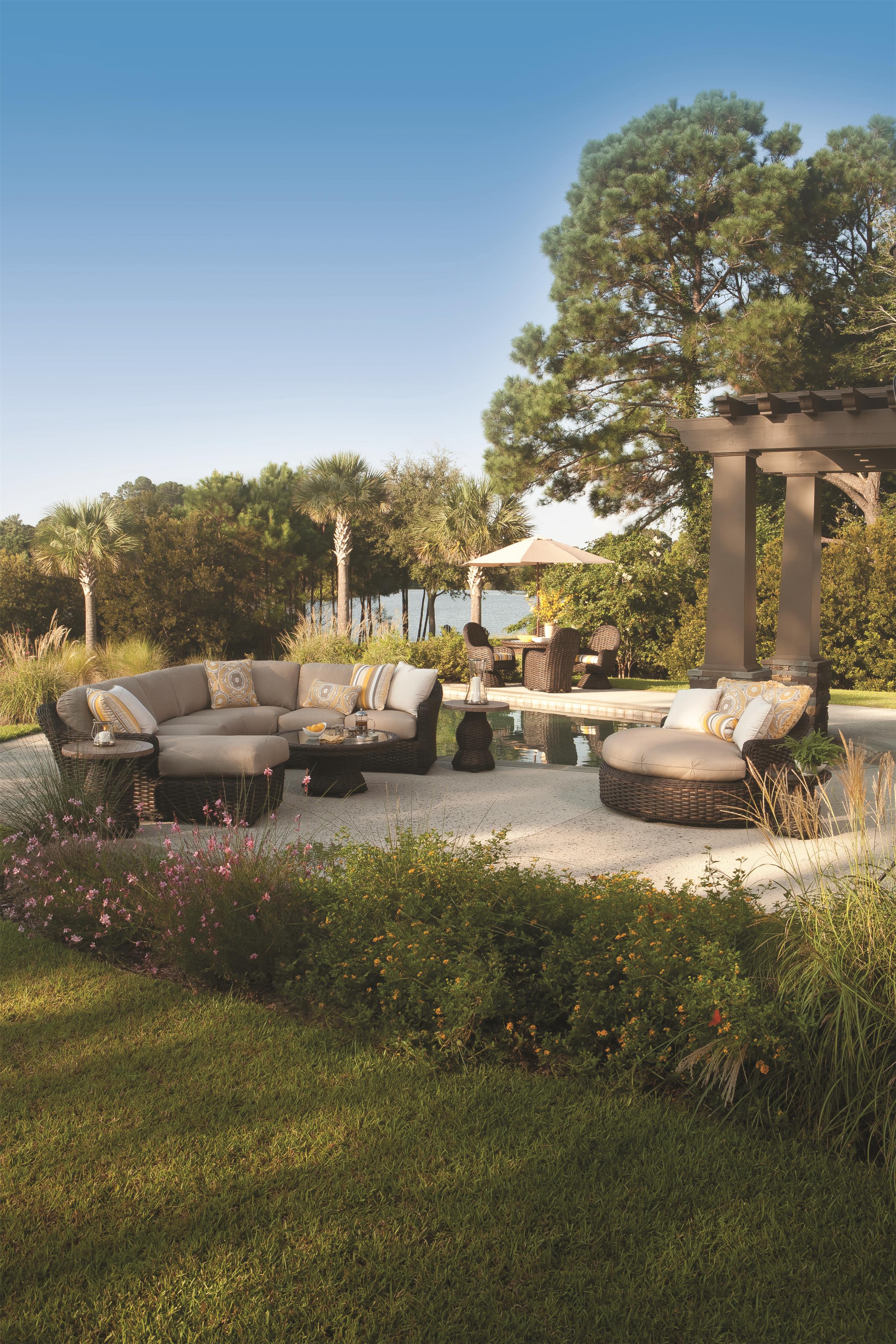 Lane Venture South Hampton 79042+2x10+16+21 Sectional Sofa